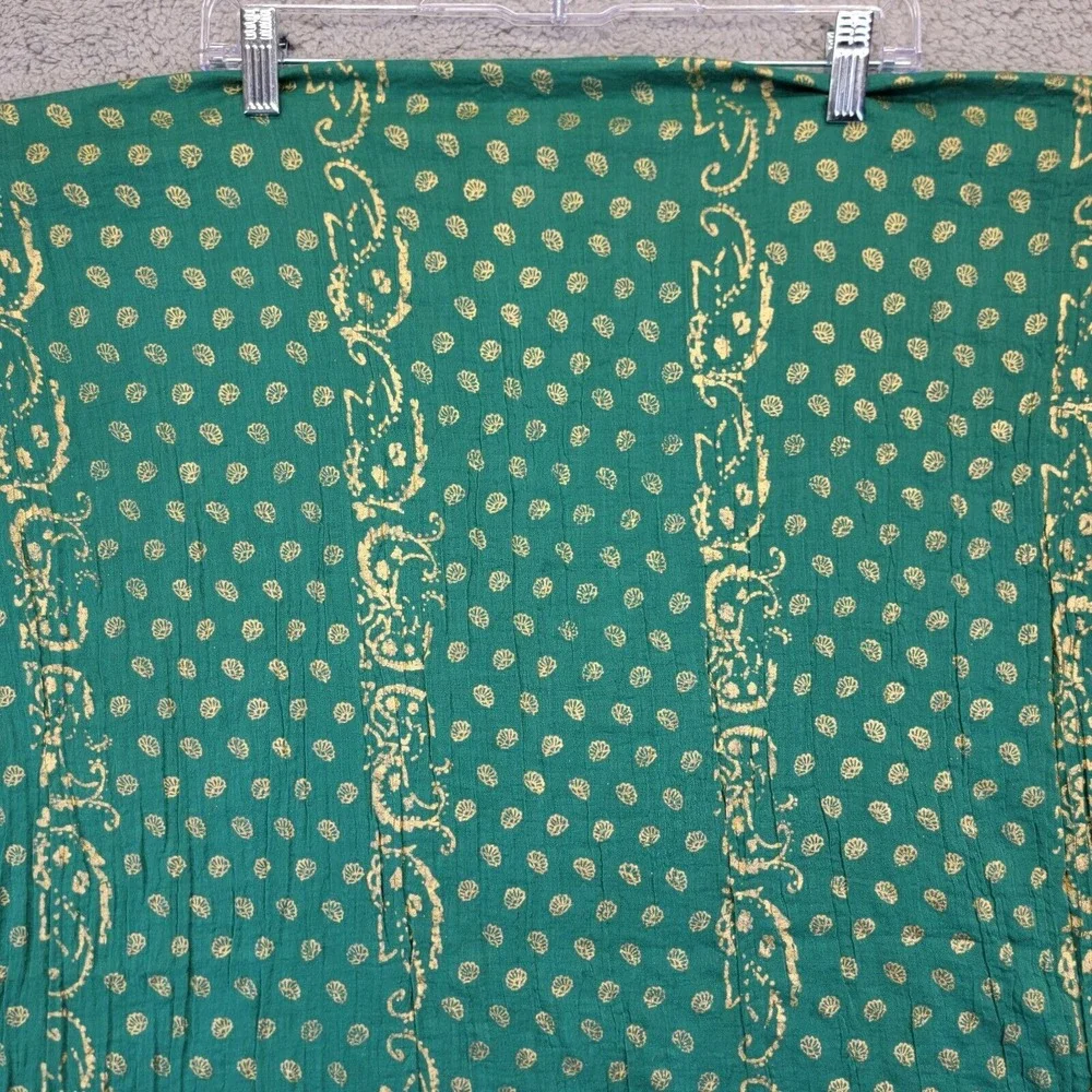 Halogen Scarf Lot of 2 Green Blue Gold Winter Knit Seashell Print Gold Winter‎